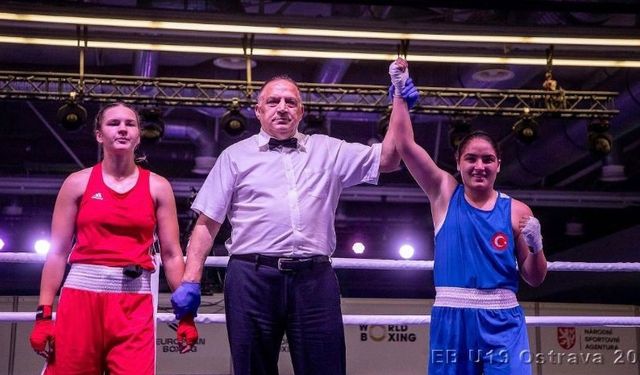Yağmur Teke, Avrupa'da tek koluyla tarih yazdı