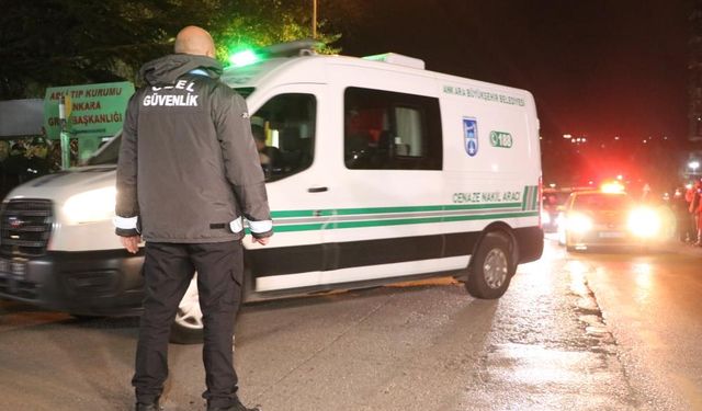 Uçak kazasında şehit olan askerlerin naaşları Ankara Adli Tıp Kurumu'na getirildi