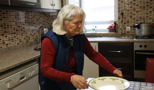 Söylediklerini sadece kendisi anlıyor