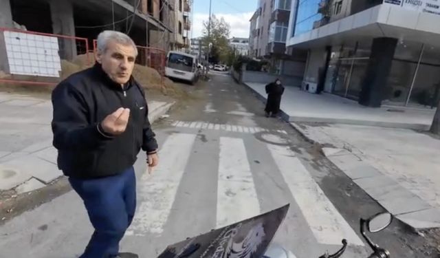 Motosikletten inip yol vermekte direndi: Ben geçmem