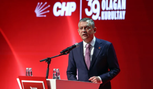 SON DAKİKA... Özgür Özel, 4. kez CHP Genel Başkanı seçildi