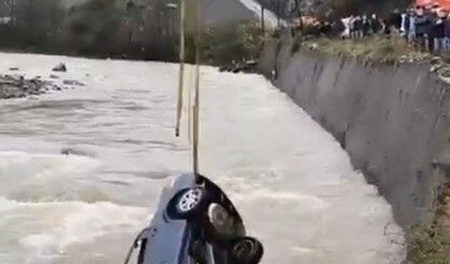 Mezar yeri bakmaya giderken can verdiler: Kahreden detay ortaya çıktı