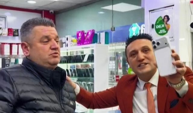 Döviz destesi masaya çıkınca telefoncu kendini tutamadı: Ağzı kulaklarına vardı