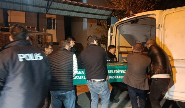 Baba, çocuklarını öld*rüp int*har etti