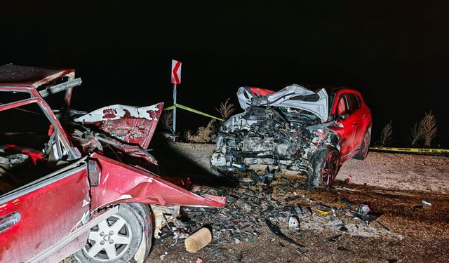 Manisa'da f*ci kaza: Aynı aileden 3 kişi hayatını kaybetti