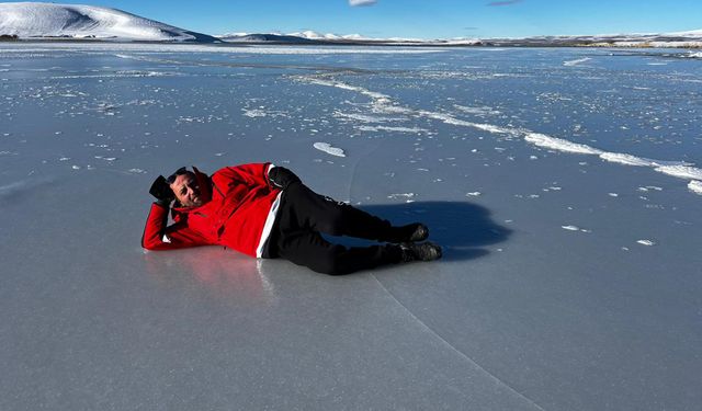 Kars'ta sıcaklık eski 15'e düştü, Çıldır Gölü donmaya başladı!