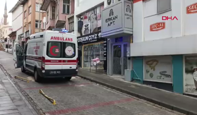 Ailesinin ulaşamadığı öğrenciyi polis uyandırdı