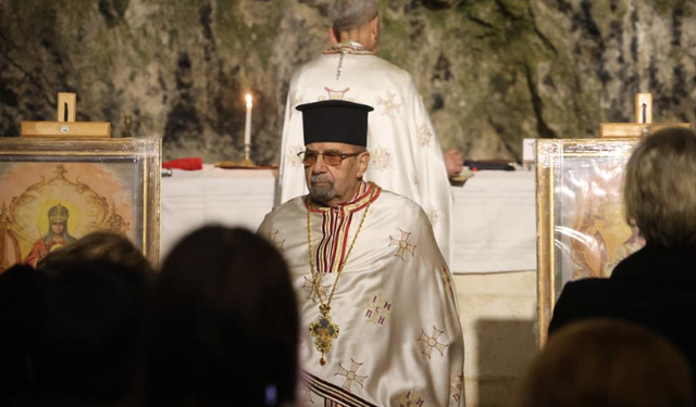 Dünya'nın ilk mağara kilisesinde Noel ayini