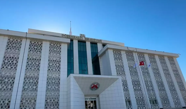 Antalya Döşemealtı Belediyesi'ne 'yolsuzluk' operasyonu; 10 gözaltı