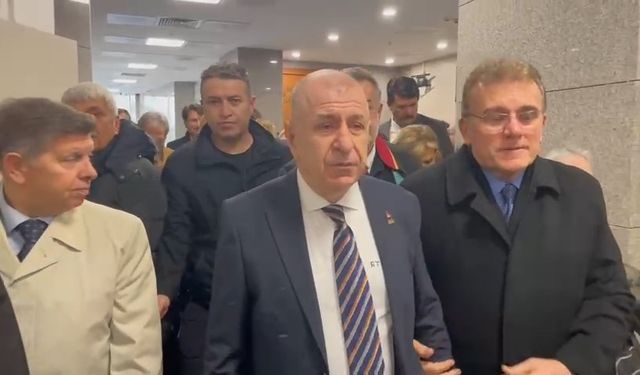 Ümit Özdağ, 'Cumhurbaşkanına hakaret' suçundan yargılandığı davada beraat etti