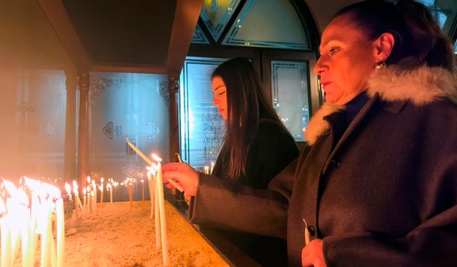 Mersin'de Ortodoks Kilisesi'nde Noel ayini yapıldı