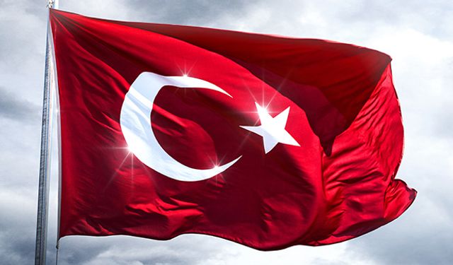 MSB: Bayrağımıza yönelik saldırı olayının failleri tespit edil