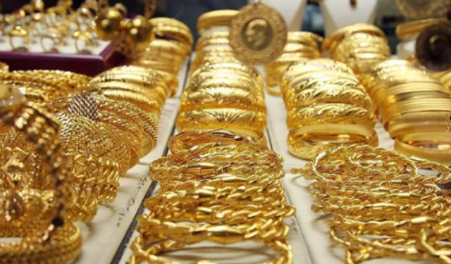 Altın ticaretinde usulsüz işlemler yaptıkları iddiasıyla 7 zanlı yakalandı