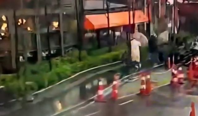 Fırtınada devrilen tabelanın altında kalan kadın yoğun bakımda