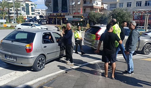 Kaza yapan motosikletli ısrarla polisi çağırdı, zararlı çıktı