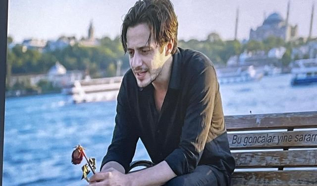 Yapay zeka sanatçısı Ayros'a yoğun ilgi