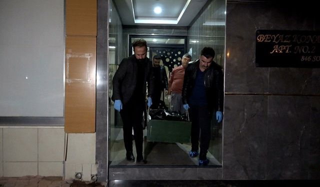 İnternette tanıştığı genç tarafından bıçaklanarak öldürüldü