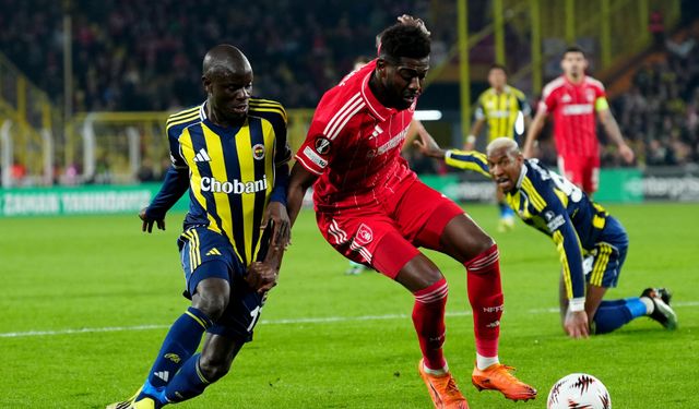 Fenerbahçe, Nottingham Forest’e karşı 3-0’lık skorla mağlup oldu