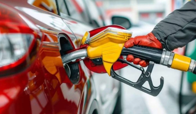 Akaryakıtta yeni zam alarmı! Sıra benzinde...