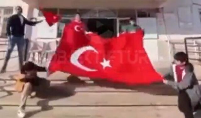 Don challenge'dan dansa: Bayrak sevgisi öğrencilerle canlandı