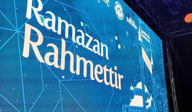Esenler’de Ramazan Coşkusu Dörtyol Meydanı’nda Yaşanıyor