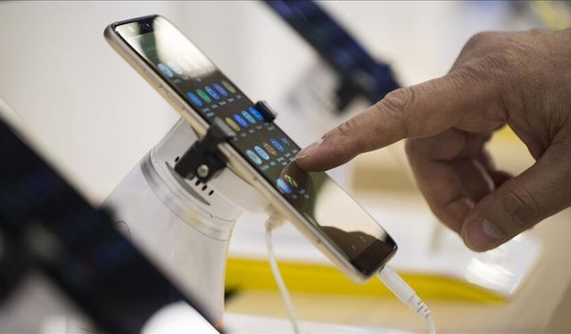 Telefon almak hayal mi oluyor? Küresel pazarda sert çöküş