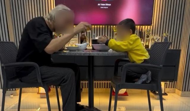 İzmir'de 3 yaşındaki oğlunu alkol masasına oturtan baba gözaltına alındı