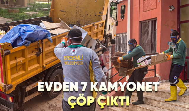 Ekipler gaz maskesiyle girdi iki günde temizledi: Evden 7 kamyonet çöp çıktı