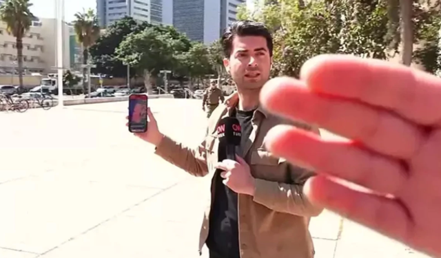 Türk gazeteciler İsrail’de gözaltına alındı!