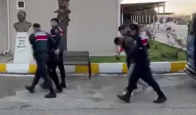 Kur'an-i Kerim'e zarar veren 2 kişi tutuklandı