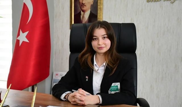 Tepki Yağan Atatürk Paylaşımı Sonrası AK Partili İsim İstifa Etti