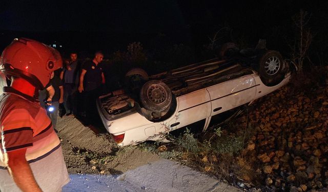 Ters dönen otomobilden sağ çıktı