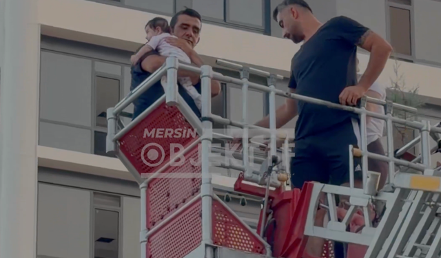 MERSİN’DE YÜREKLER AĞZA GELDİ! BEBEK İTFAİYENİN KUCAĞINDA KURTARILDI