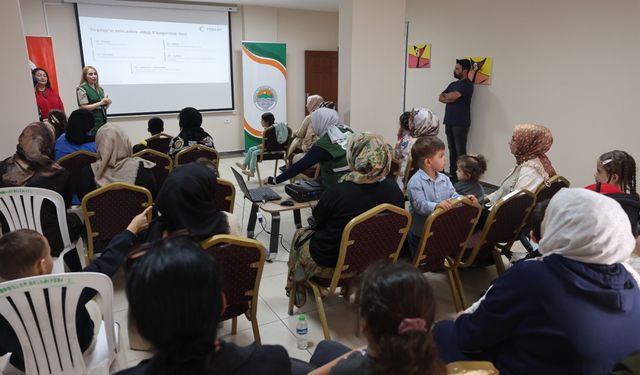 TOROSLAR’DA ANNELERE DİJİTAL BAĞIMLILIKLA MÜCADELE EĞİTİMİ