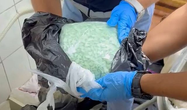 Fırındaki dolabın çekmecesinden binlerce uy*şturucu hap çıktı
