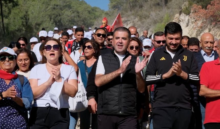 Mezitli’de Cumhuriyet coşkusu Cumhuriyet Doğa Yürüyüşü ile başladı