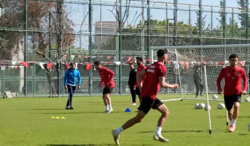 Yeni Mersin İdman Yurdu Kritik Maça Hazırlanıyor