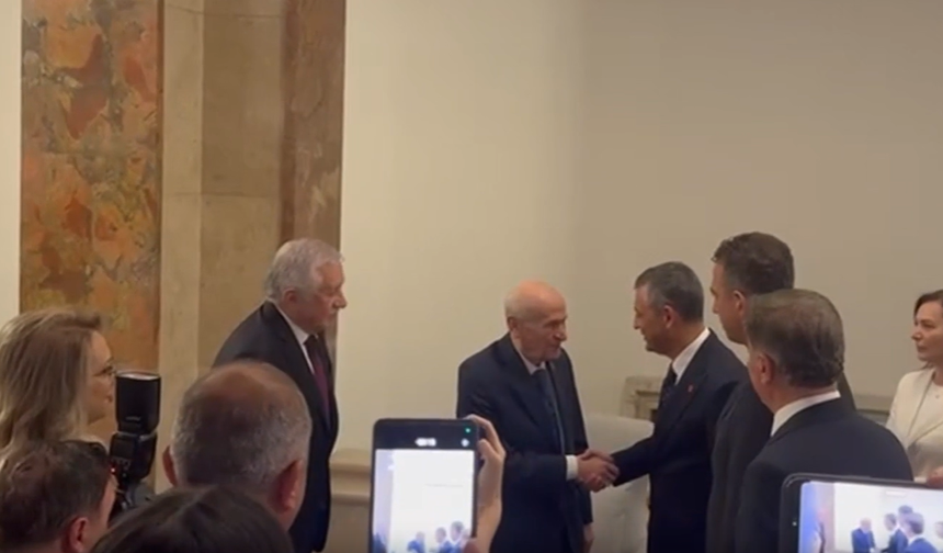 “Çok hareketlisiniz” Diyen Bahçeli, Siyaseti Bir Tık Yumuşattı