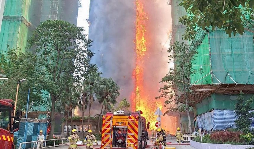 Hong Kong'da konut kompleksinde yangın: 12 ölü, 16 yaralı