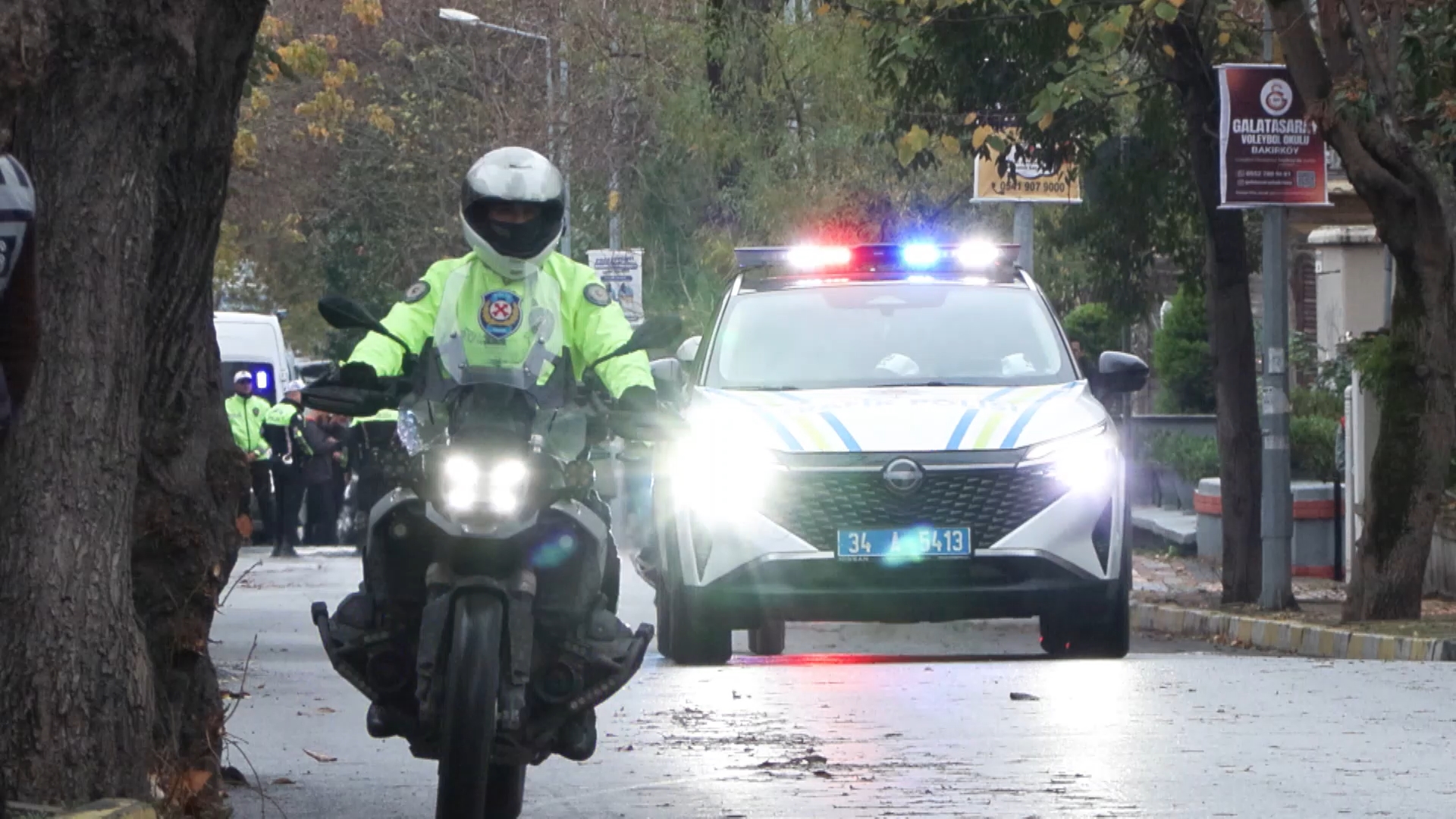 I S T A N B U L P A P A 14. L E O M O R E F R E M S U R Y A N 1038603 308233