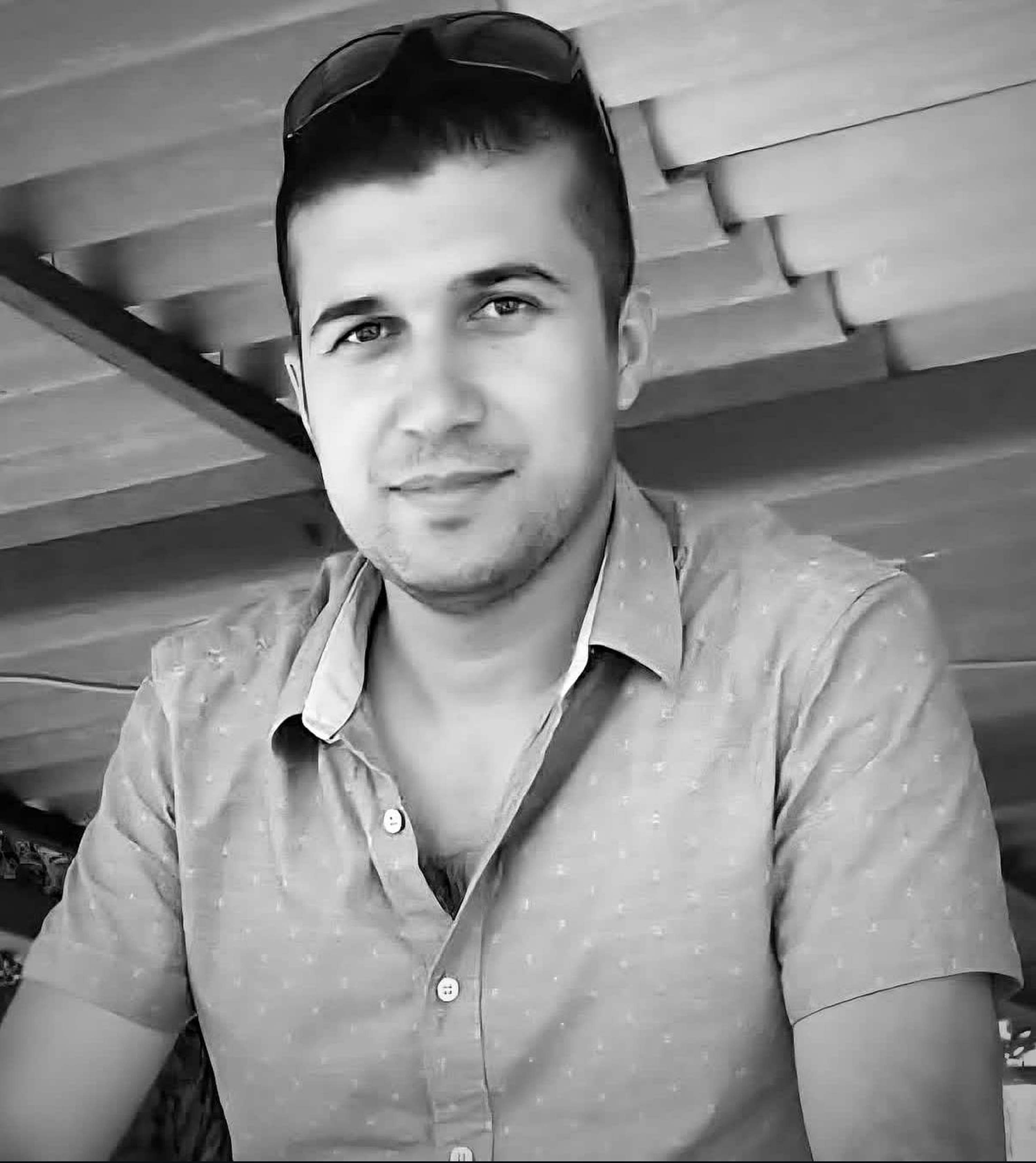 Sehit Astsubay Kuranin Komsusu Kendisi 1012459 300382 (1)