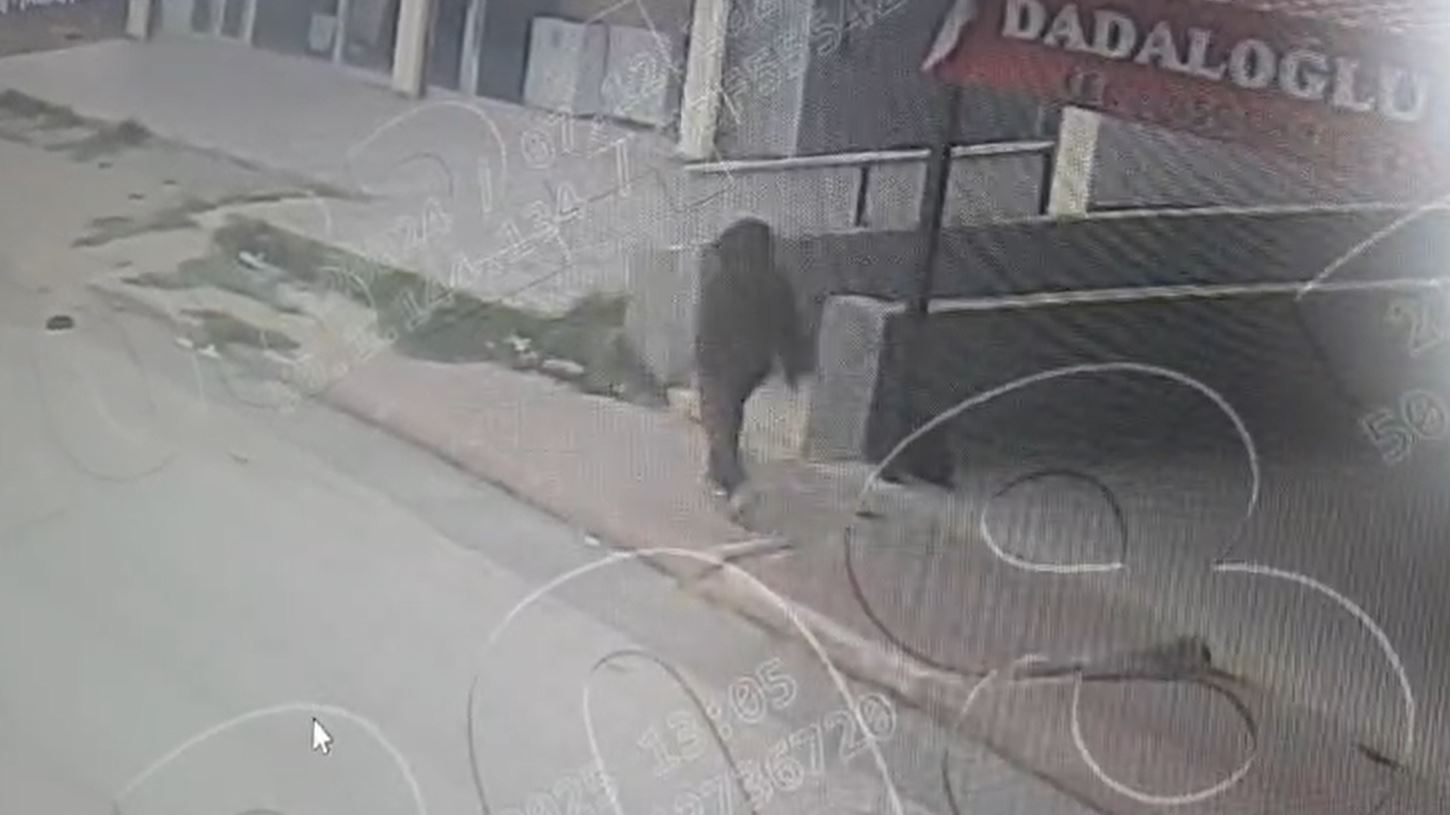 12 G U N D U R A R A N A N Z I H I N S E L E N G E L L I Y I S O N 1066091 316351