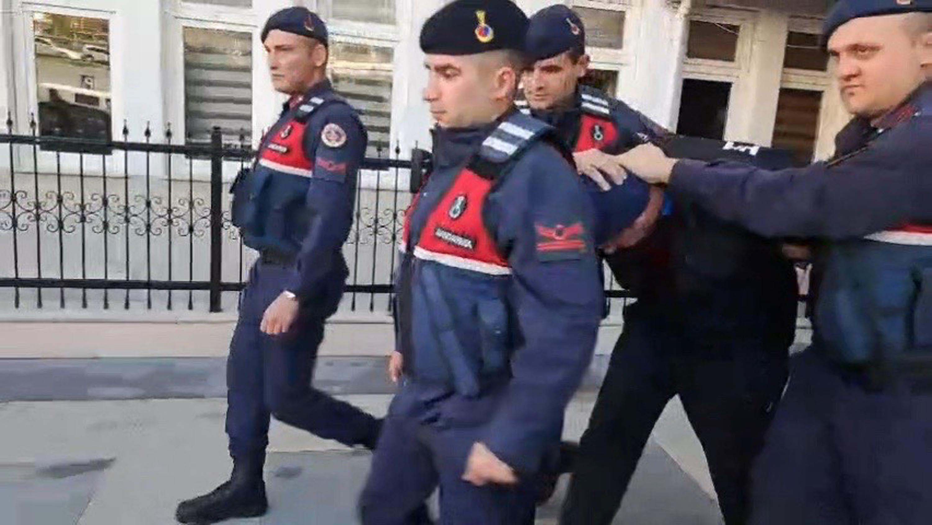 E S K I E S I N I N K O C A S I O L A N P O L I S E C A R P I P G O 1053758 312665