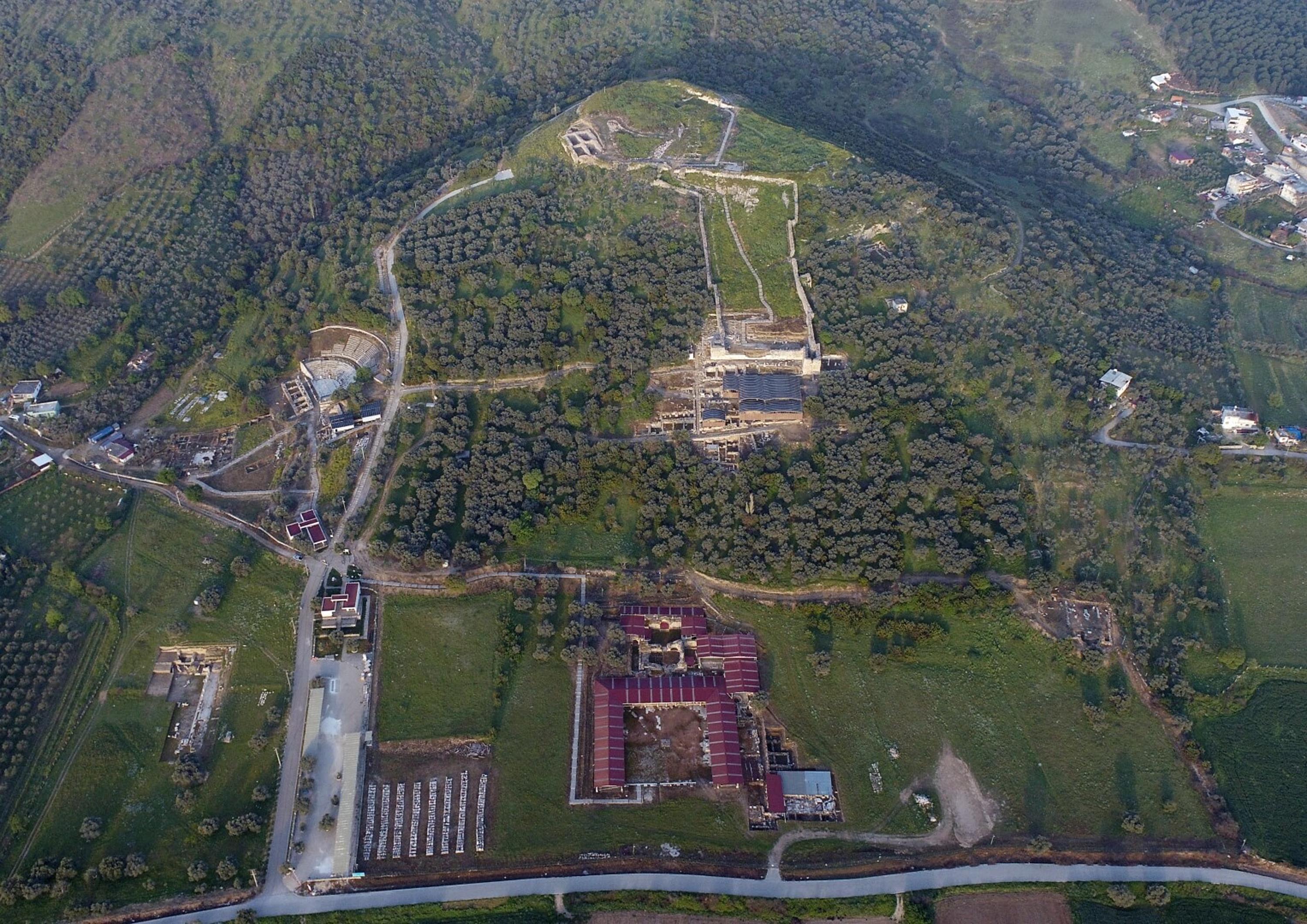 M E T R O P O L I S T E 2 B I N 200 Y I L L I K T A N R I C A B 1057651 313879