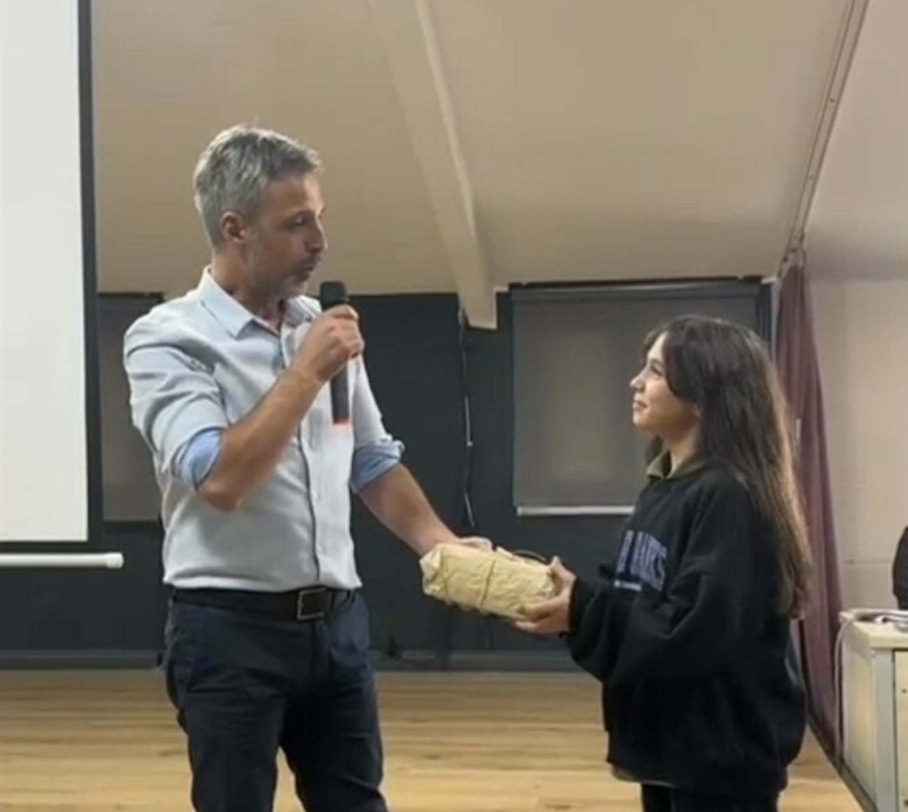 S I L I N E N K O R I D O R U K I R L E T M E M E K I C I N A Y A K K A 1077795 319838