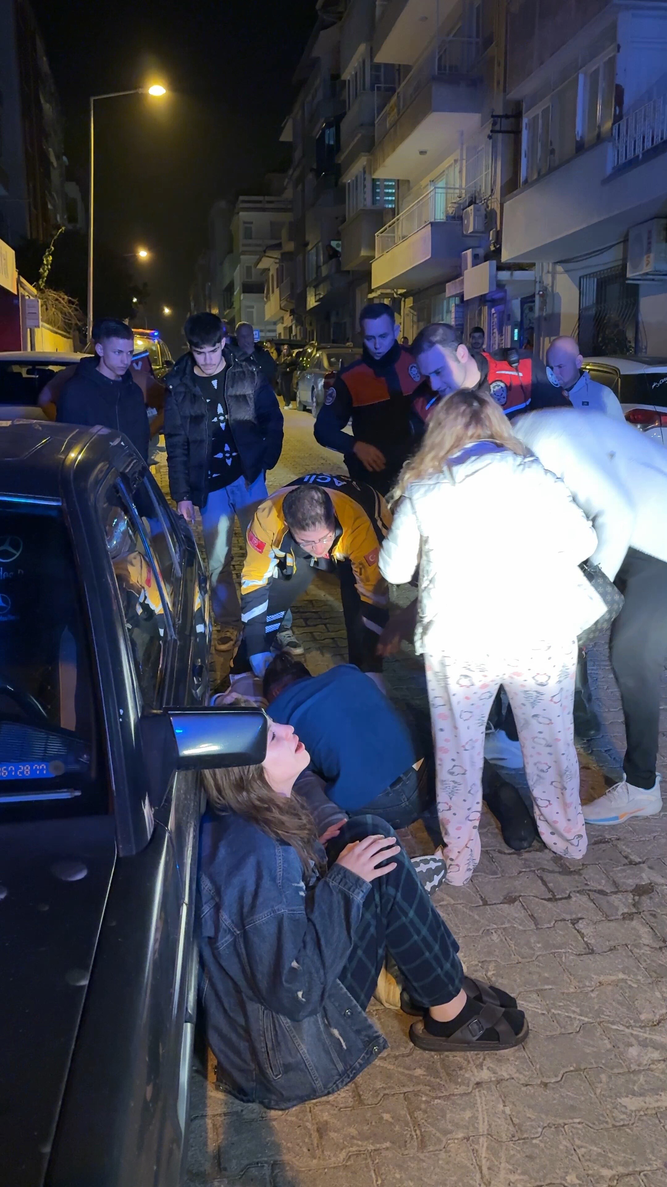 A Y D I N’ D A U V E Y O G L U I L E K A V G A E D E R K E N K A L 1134439 336773-1