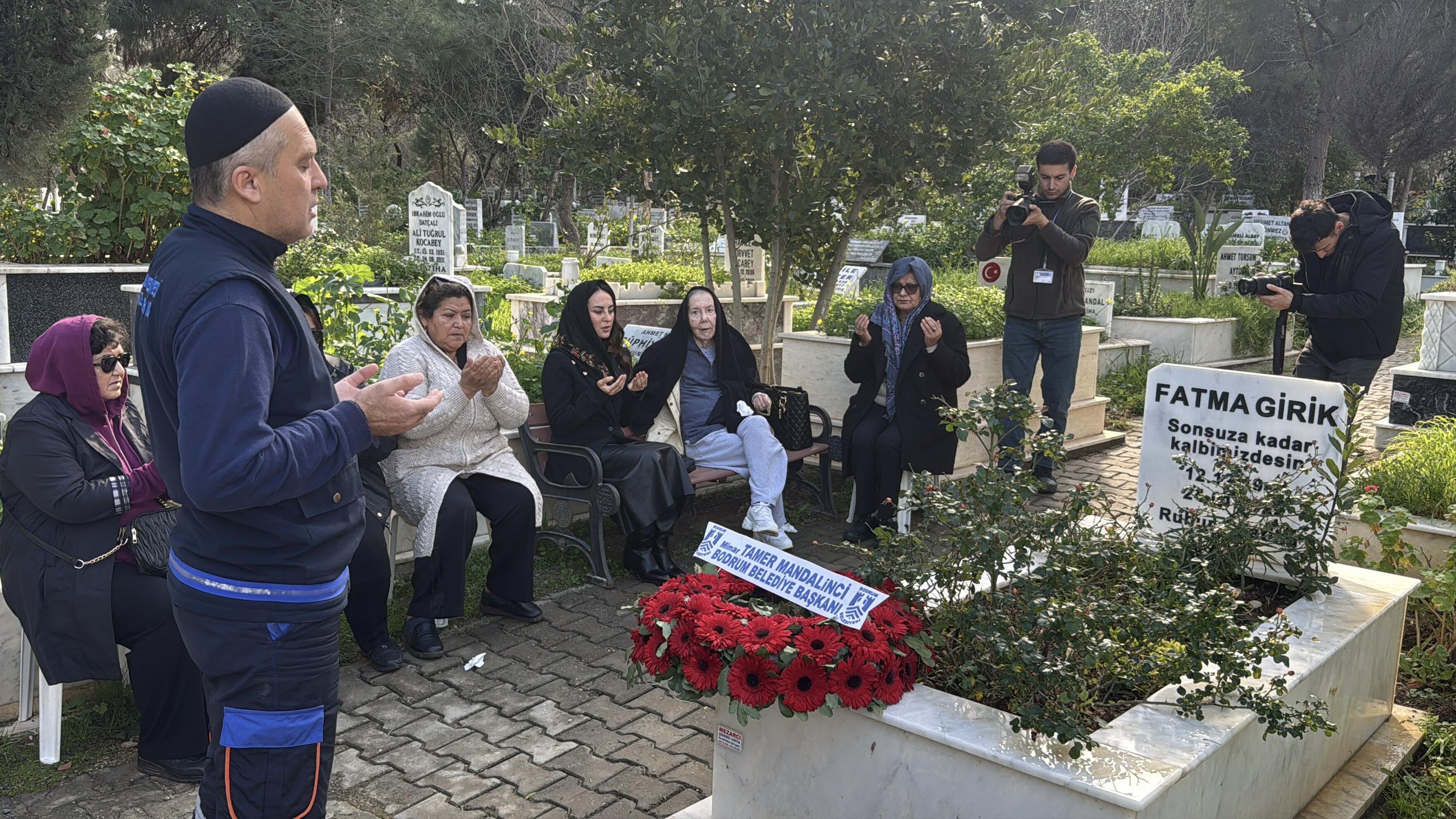 F A T M A G I R I K M E Z A R I B A S I N D A A N I L D I 1132580 336252