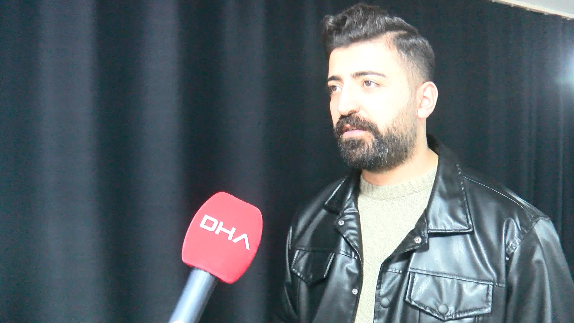 I S T A N B U L A R A C I N I S A T A R K E N S U N R O O F U N M O 1109244 329284