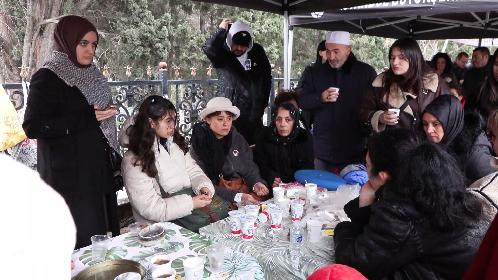 I S T A N B U L M A T I A A H M E T M I N G U Z Z I M E Z A R I B 1143663 339561