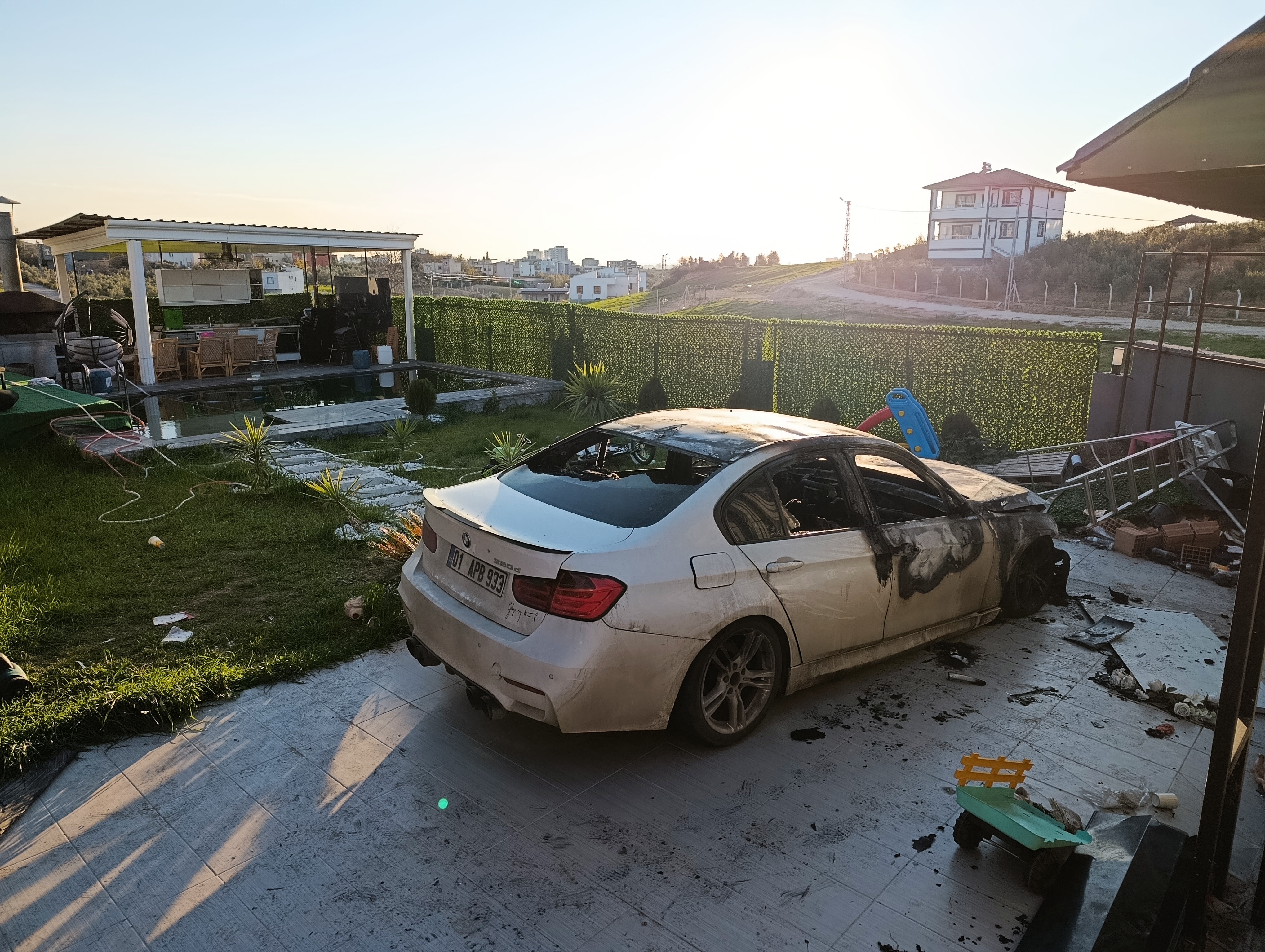 L U K S V I L L A D A K I A I L E F A C I A S I E S K I E S I N E 1125884 334120